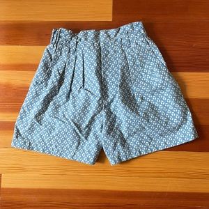 True Vintage 100% Cotton High Waisted Pull On Pleated Wide Leg Blue Shorts Sz S